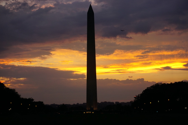 Washington Monument at dawn
